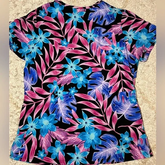 scrub top - Picture 5 of 5